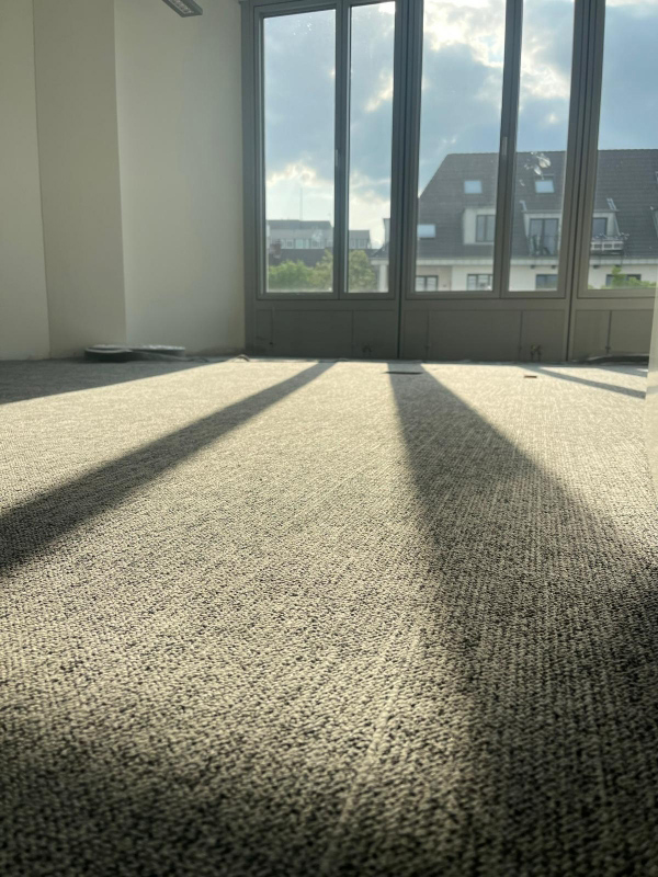 Bodentechnik-Teppich-Büro